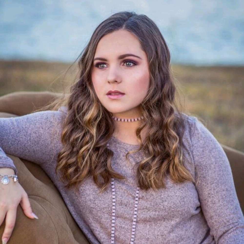 Meet your Posher, Savannah